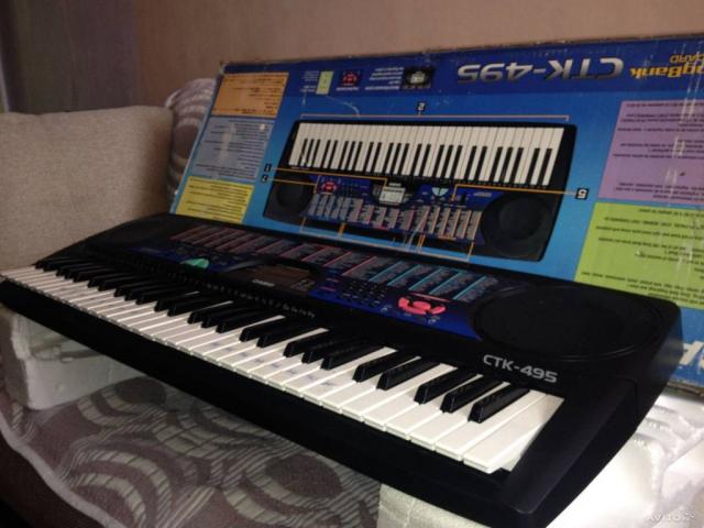 Продам синтезатор Casio CTK-495