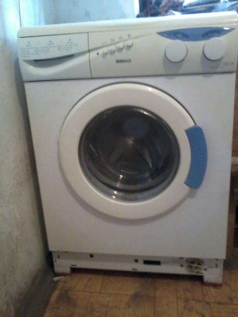 продаю стиральную машину BEKO бу. в рабочем состоянии.