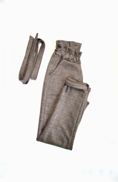 Розпродажа вещей (джинсовая юбка, джинсы момы, теплая юбка и штаны)