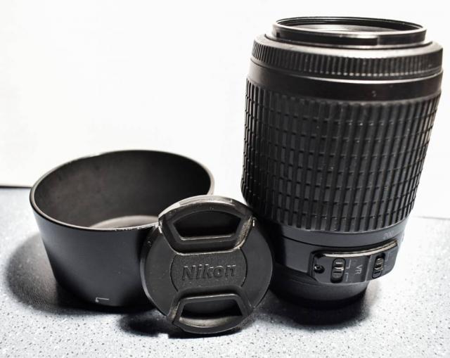 ТерміновоОб'єктив Nikon 55-200mm VR f/4-5.6