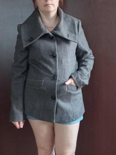 Коротке пальто H&M