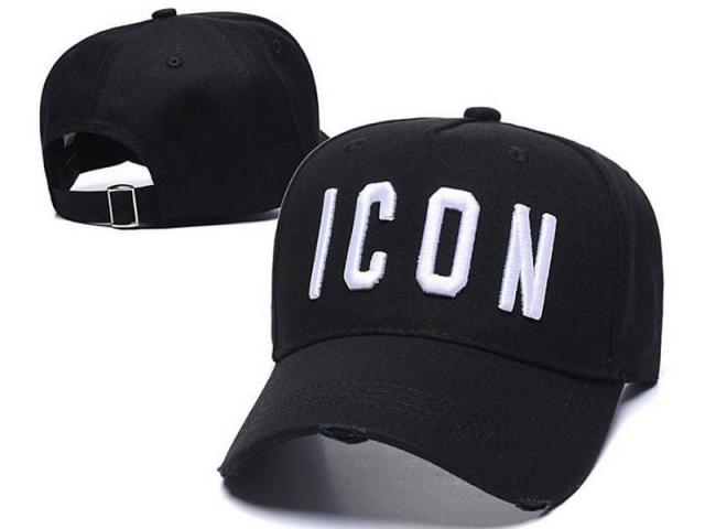 Модная кепка ICON Dsquared2. Черный, красный цвет