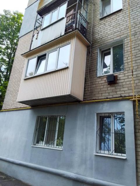 Продам квартиру в центре ул. Зачиняева 14.