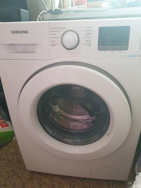 Продам стиральную машинку самсунг бубл 6 кг
