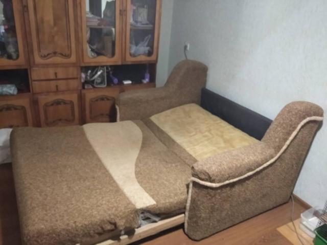 Продам диван современный