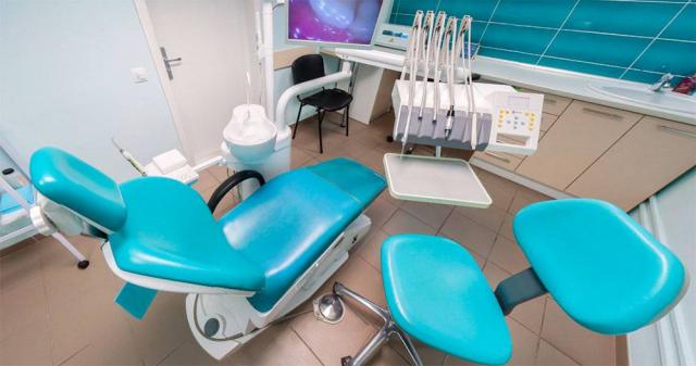 Лікування зубів будь-якої ступені складності з наданням гарантії