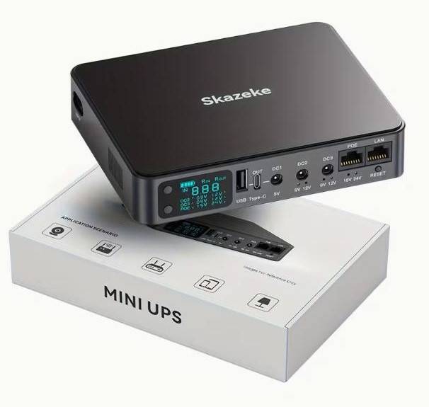 Міні UPS 18000mAh з регульованою напругою та вбудованим блоком живлення