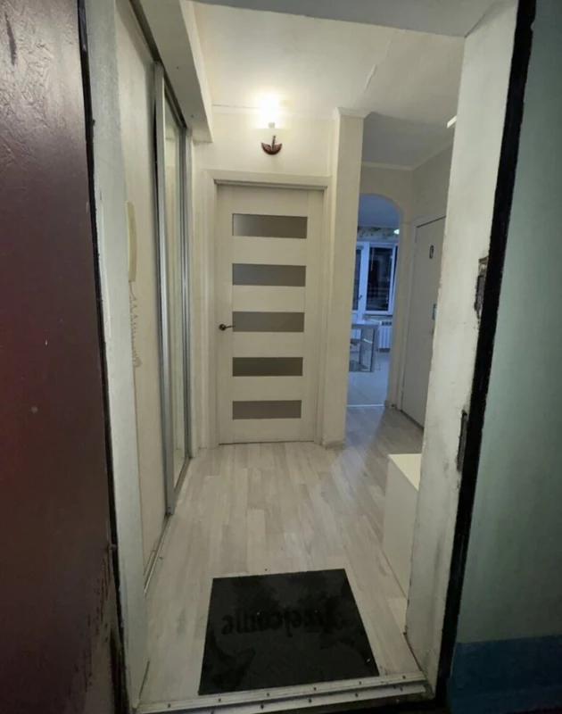 Квартира 1-кімн. продаж Київ, Голосеевский – 16 м², Киев — 4/5