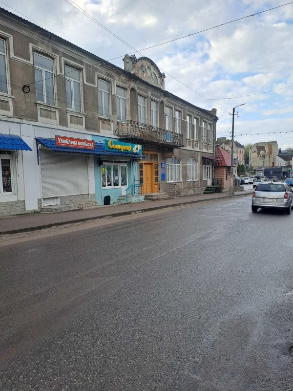 Комерційна нерухомість – 95.5 м², Кременец — 5/9