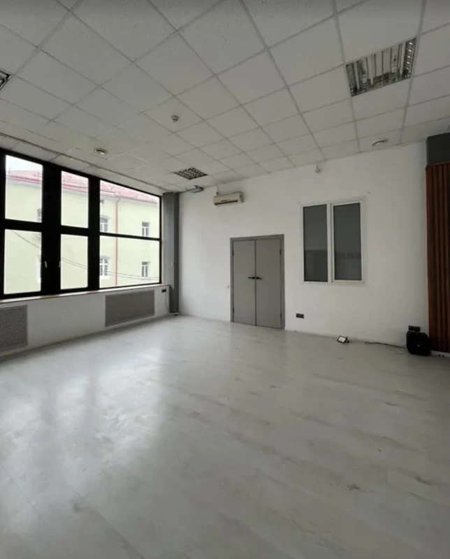 Комерційна нерухомість – 108 м², Тернополь — 2/9