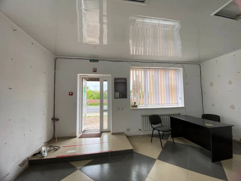 Комерційна нерухомість – 104.2 м², Шумск — 8/15