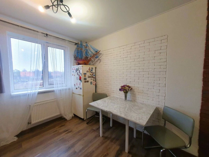 Квартира 2-кімн. продаж Погреби – 37 м², Погребы — 11/15