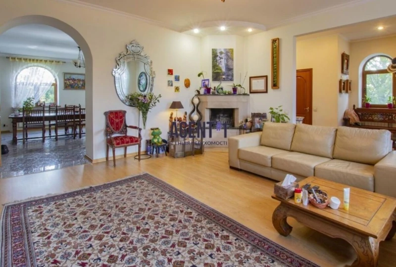 Будинок продаж Петропавлівська Борщагівка – 410 м²