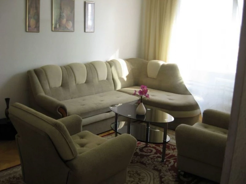 Квартира 2-кімн. оренда Київ, Печерский – 50 м², Київ — 1/4