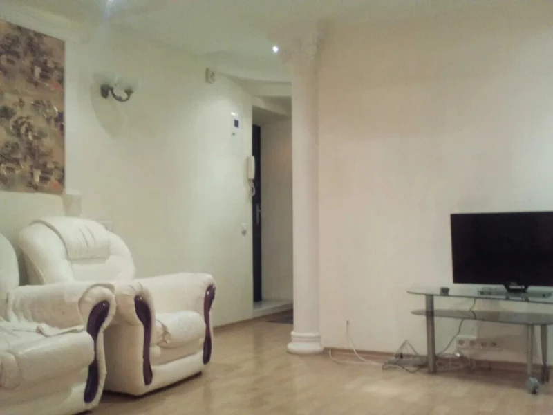 Квартира 2-кімн. оренда Київ, Печерский – 52 м², Киев — 1/7