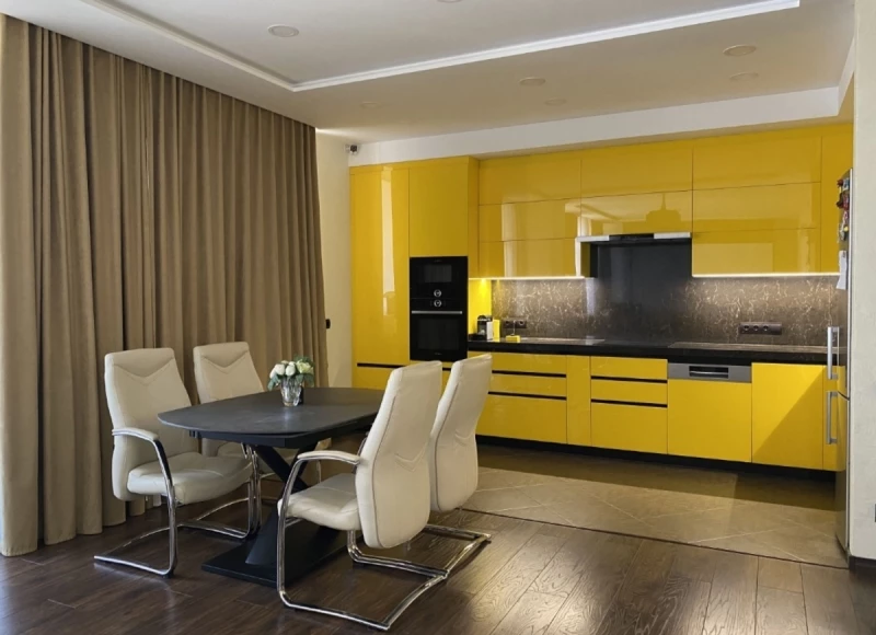 Квартира 3-кімн. оренда Київ, Печерский – 142 м²