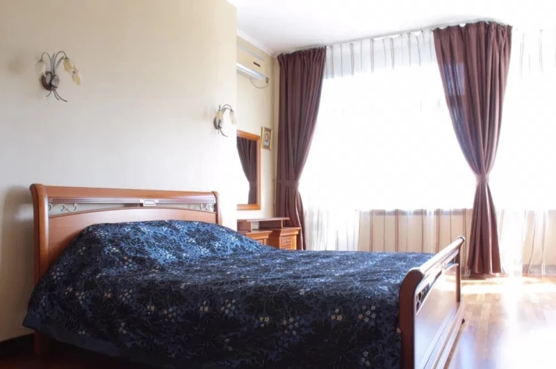 Квартира 4-кімн. продаж Київ, Печерский – 56 м², Київ — 3/7