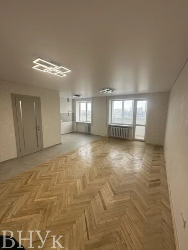 Квартира 1-кімн. продаж Луцьк, Центр – 40 м², Луцьк — 4/8