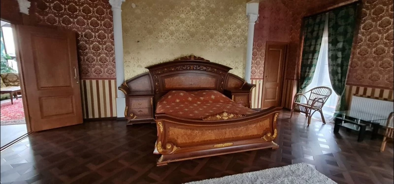 Квартира 6-кімн. оренда Харків, Салтівський – 298 м²