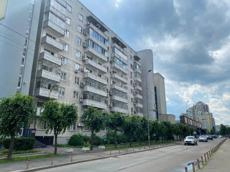 БЕЗ%, продам офіс 34м2, Василя Стуса 35/37, 7хв пішки метро Академмістечко або Житомирська, Київ — 2/9
