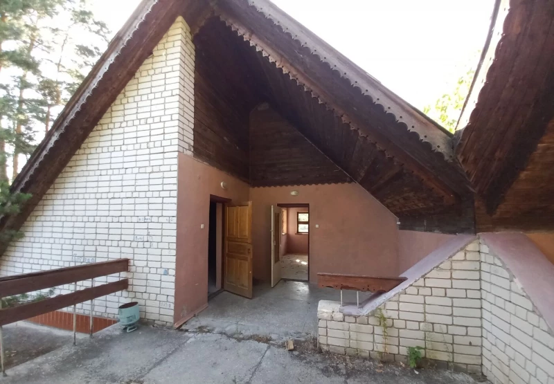 Комерційна нерухомість – 3000 м², Ліпляве — 13/15