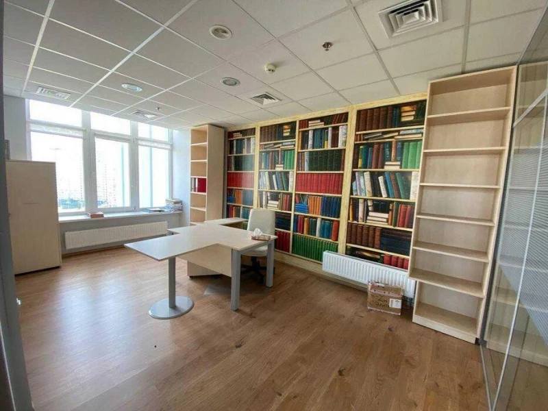 Комерційна нерухомість – 182 м², Київ — 13/15