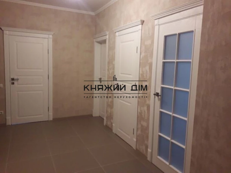 Будинок 0-кімн. продаж Гатне – 220 м², Гатное — 7/15