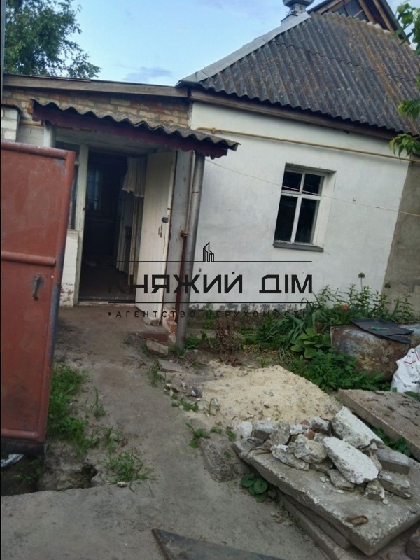 Будинок 0-кімн. продаж Погреби – 43 м², Погреби — 7/8
