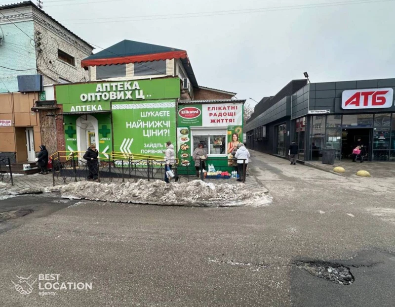 Комерційна нерухомість – 162 м²