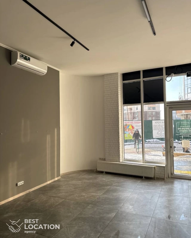 Комерційна нерухомість – 86 м², Лиманка — 5/8
