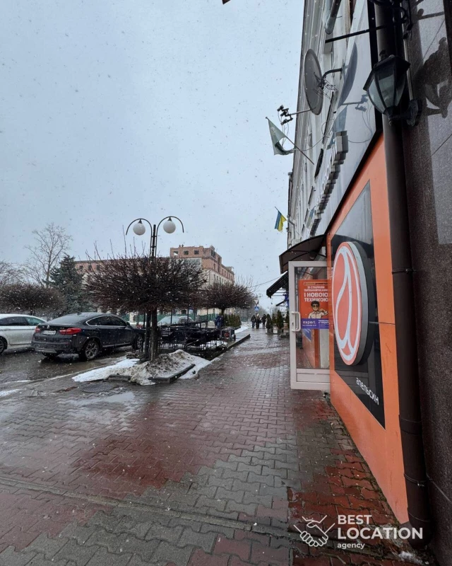Комерційна нерухомість – 168.8 м², Кам'янець-Подільський — 4/9