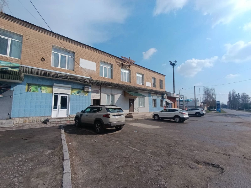 Комерційна нерухомість – 108 м², Лубни — 3/8
