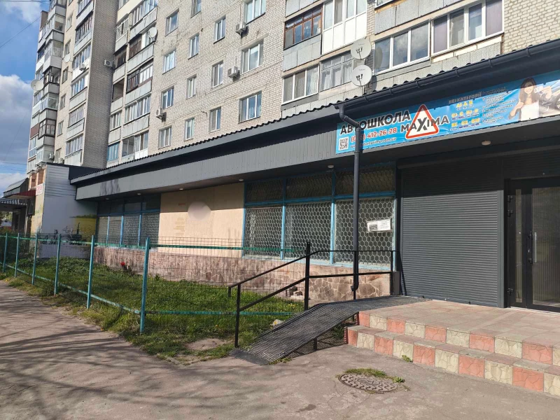 Комерційна нерухомість – 300 м², Коростень — 2/12