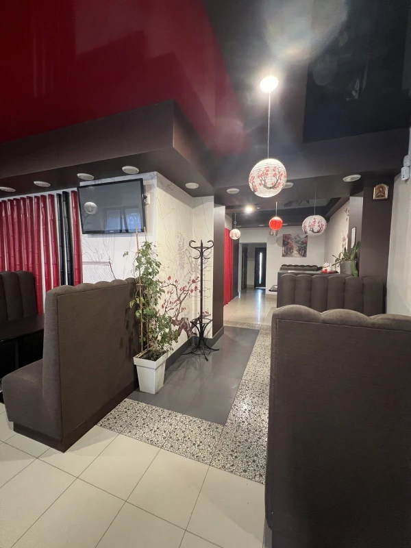 Комерційна нерухомість – 70 м², Кам'янець-Подільський — 5/15