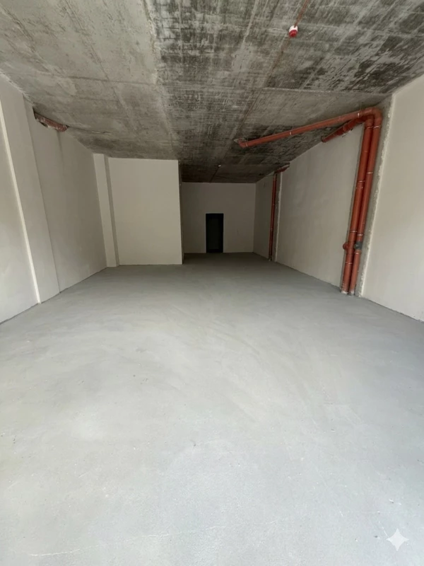 Комерційна нерухомість – 85 м², Поляна — 6/8