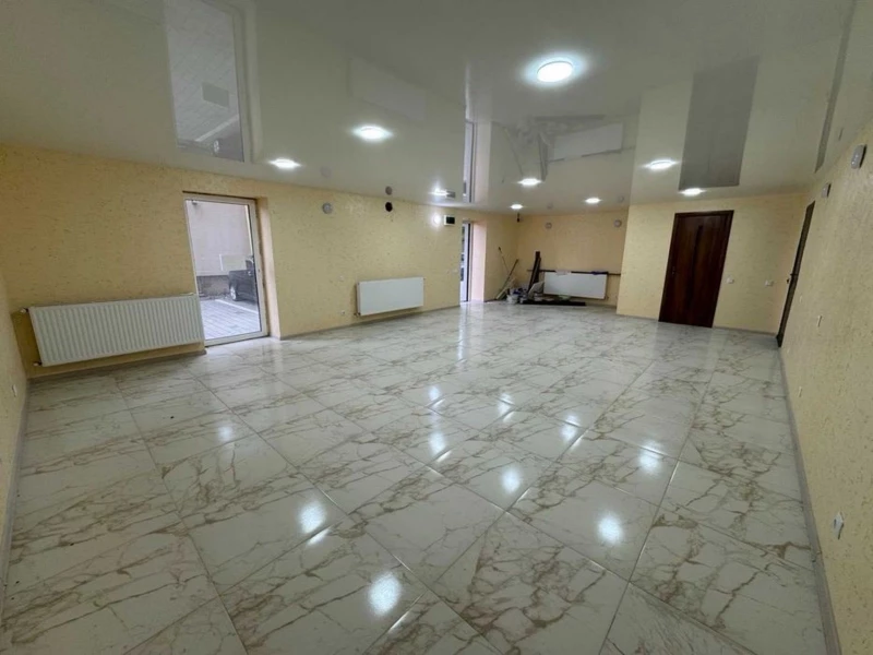 Комерційна нерухомість – 55 м², Трускавец — 11/14