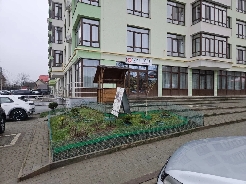 Комерційна нерухомість – 486 м²