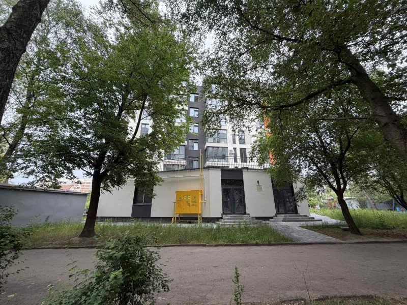 Комерційна нерухомість – 151 м², Львов — 2/9