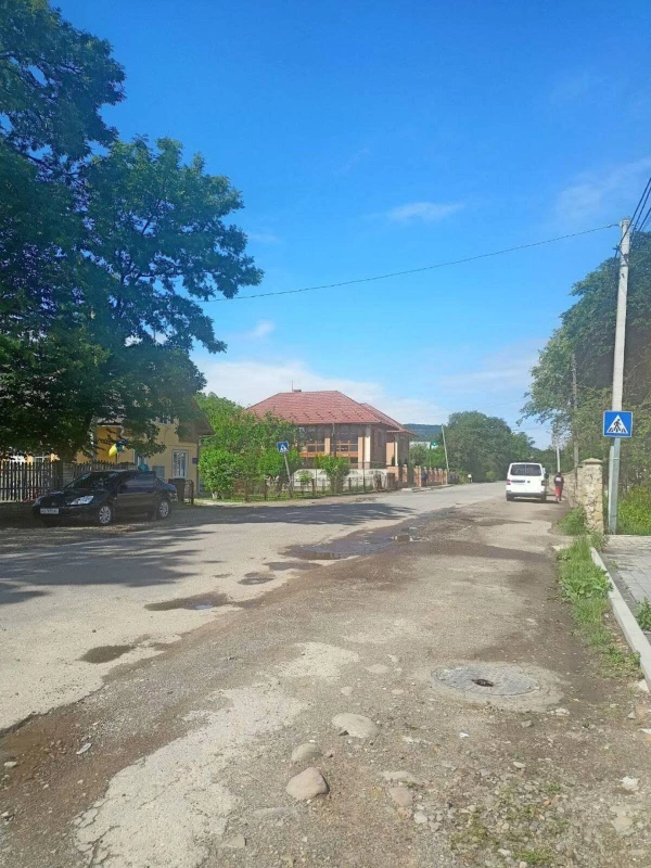 Комерційна нерухомість – 102.2 м², Солотвин — 5/15