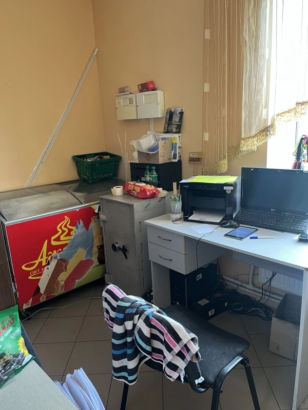 Комерційна нерухомість – 126 м², Стеблів — 7/10