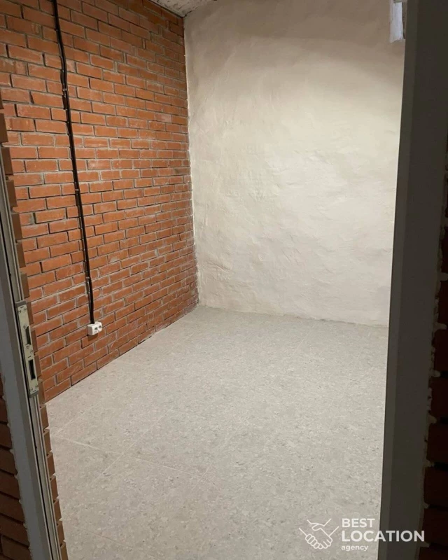 Комерційна нерухомість – 81 м², Львов — 6/10