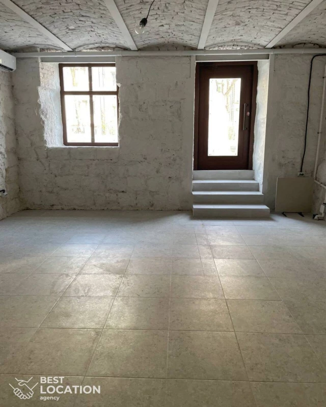 Комерційна нерухомість – 81 м², Львов — 8/10