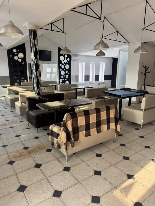 Комерційна нерухомість – 250 м², Олександрія — 4/8