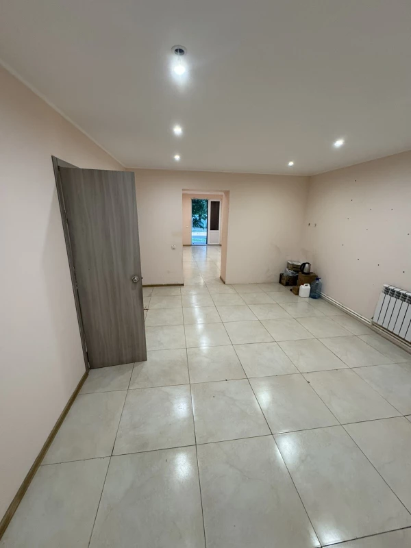 Комерційна нерухомість – 42.1 м², Златополь — 8/14