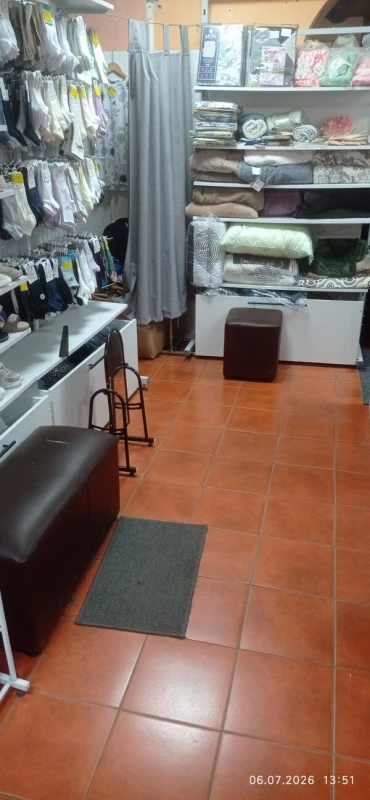 Комерційна нерухомість – 70 м², Хыров — 4/10