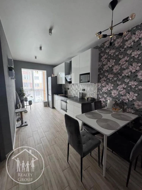 Квартира 2-кімн. продаж Винники – 36 м², Винники — 2/15