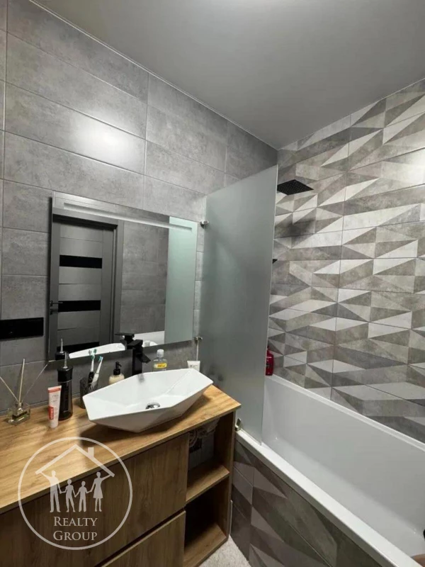 Квартира 2-кімн. продаж Винники – 36 м², Винники — 8/15