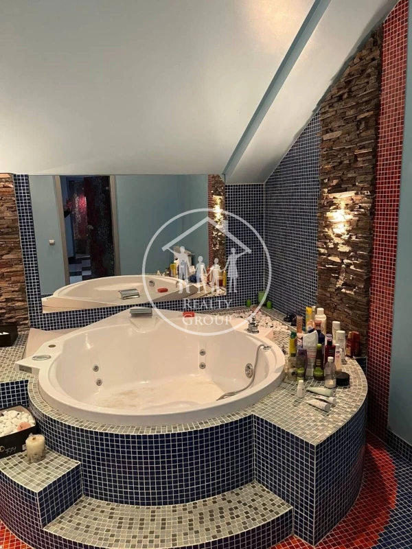 Квартира 5-кімн. продаж Винники – 225 м²