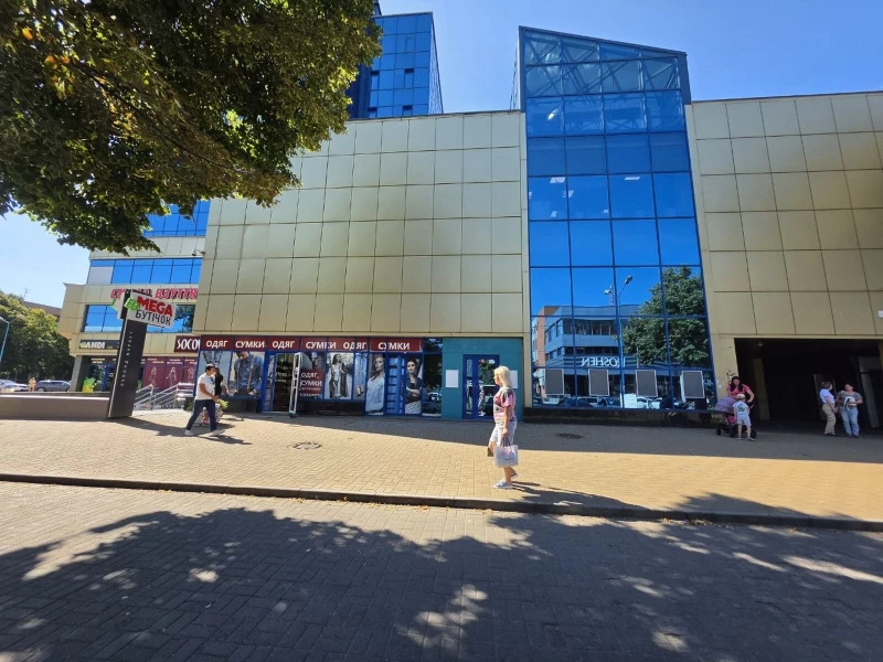 Комерційна нерухомість – 162 м²