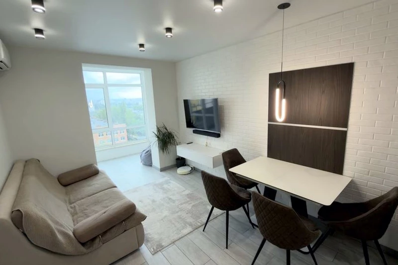 Квартира 3-кімн. продаж Дніпро, Индустриальный р-н – 30 м²